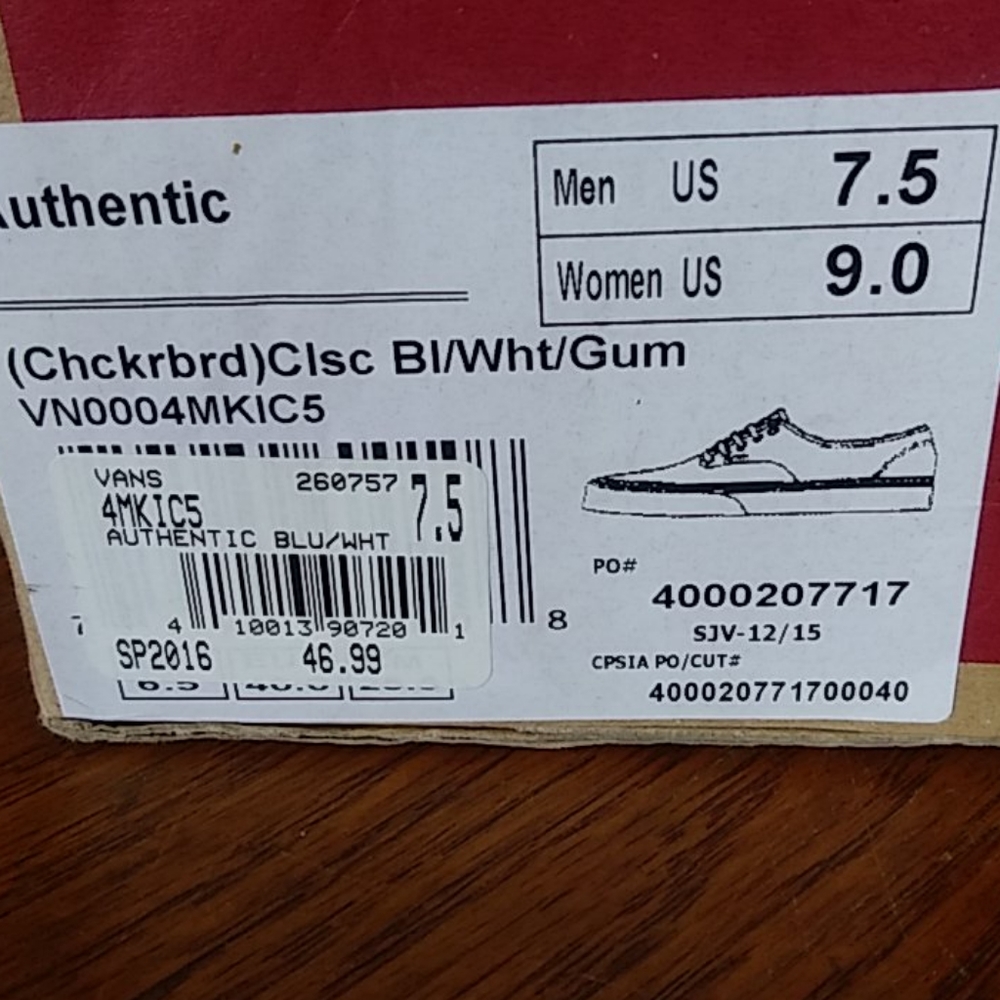 Vans - Picture 4 of 4